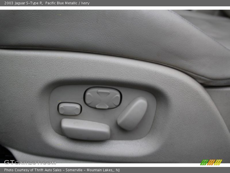 Pacific Blue Metallic / Ivory 2003 Jaguar S-Type R