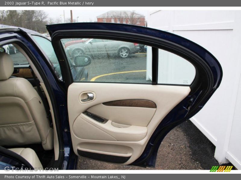 Pacific Blue Metallic / Ivory 2003 Jaguar S-Type R