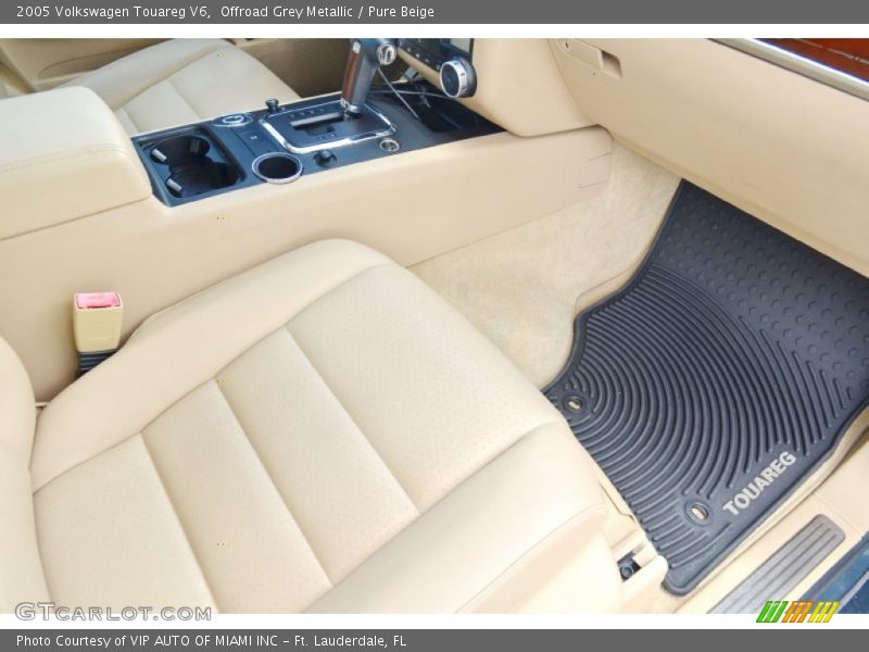 Offroad Grey Metallic / Pure Beige 2005 Volkswagen Touareg V6