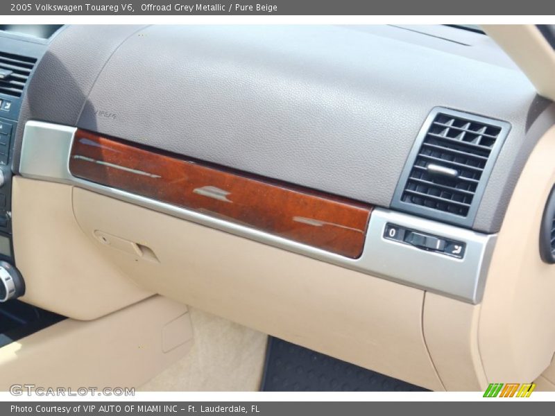 Offroad Grey Metallic / Pure Beige 2005 Volkswagen Touareg V6