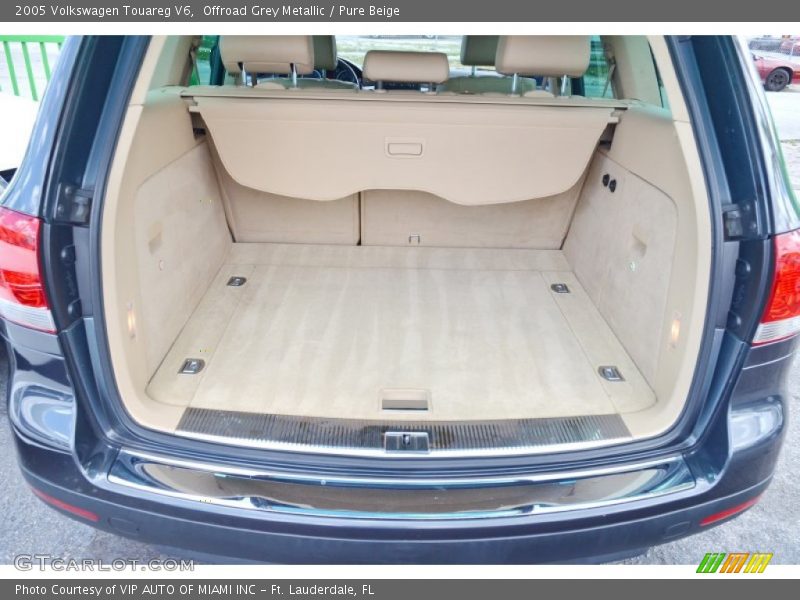 Offroad Grey Metallic / Pure Beige 2005 Volkswagen Touareg V6