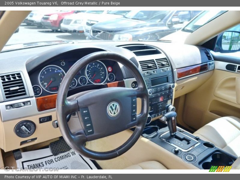 Offroad Grey Metallic / Pure Beige 2005 Volkswagen Touareg V6