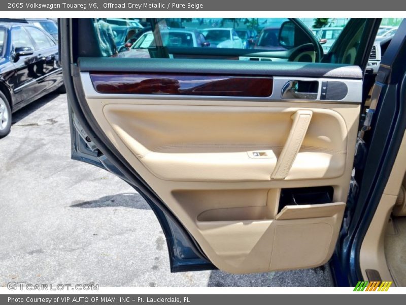 Offroad Grey Metallic / Pure Beige 2005 Volkswagen Touareg V6