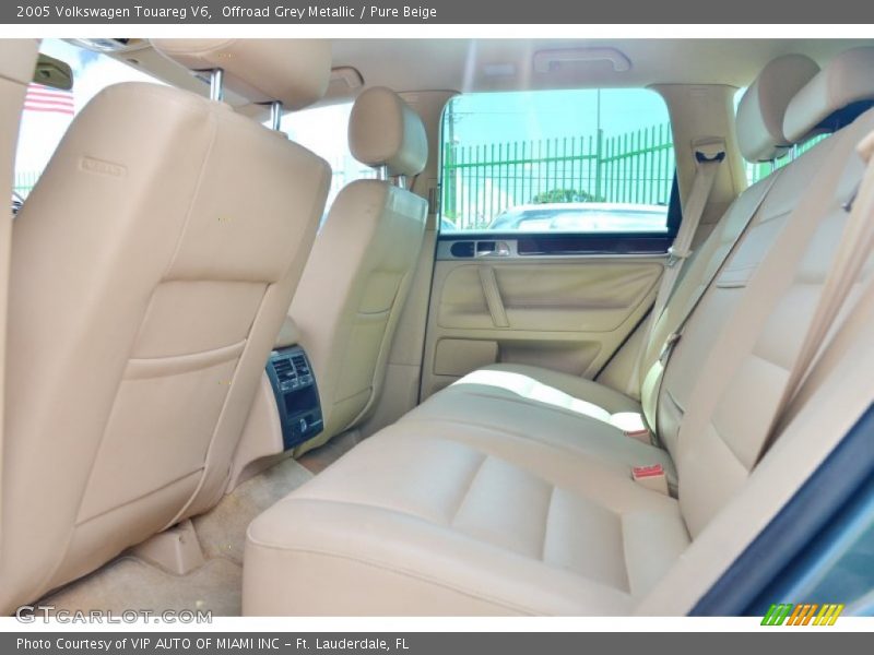 Offroad Grey Metallic / Pure Beige 2005 Volkswagen Touareg V6