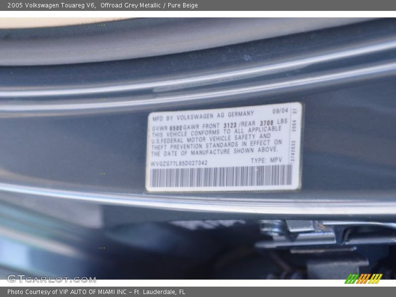 Offroad Grey Metallic / Pure Beige 2005 Volkswagen Touareg V6