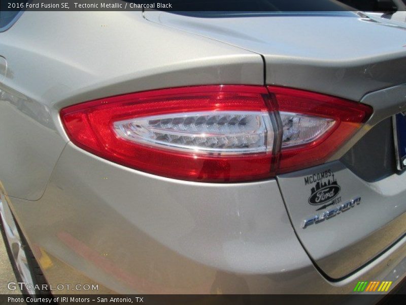 Tectonic Metallic / Charcoal Black 2016 Ford Fusion SE