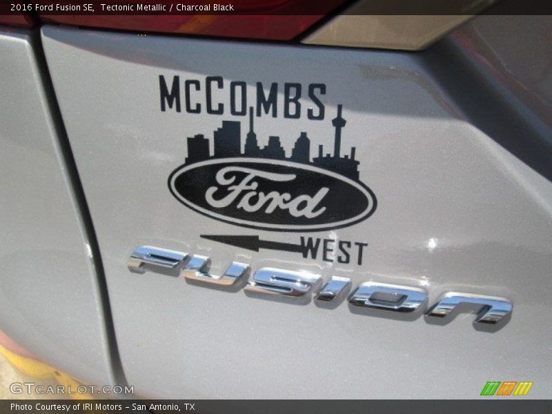 Tectonic Metallic / Charcoal Black 2016 Ford Fusion SE
