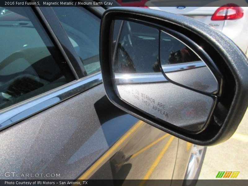 Magnetic Metallic / Medium Earth Gray 2016 Ford Fusion S