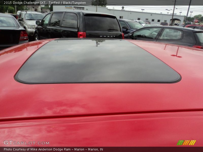 TorRed / Black/Tungsten 2015 Dodge Challenger SXT