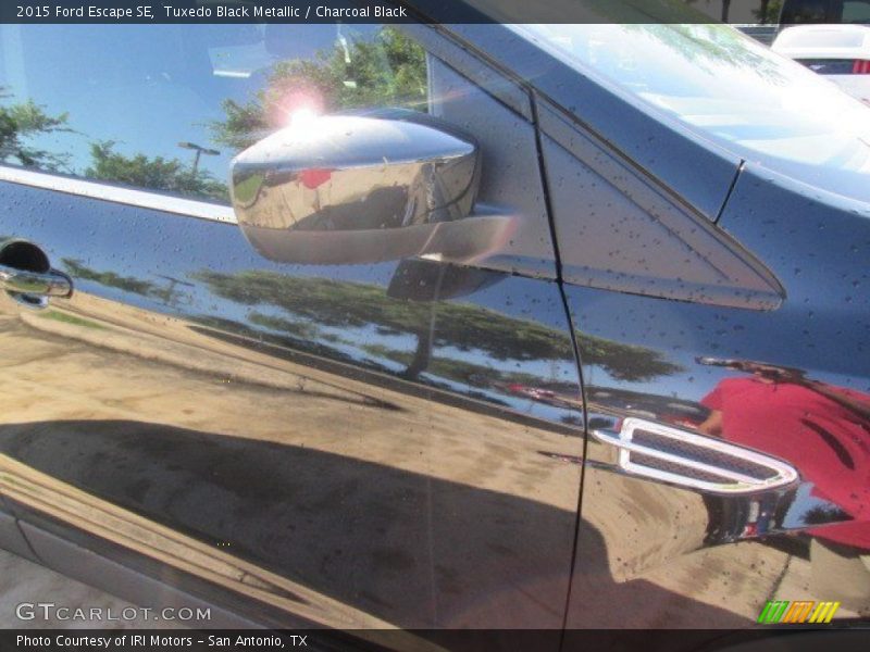 Tuxedo Black Metallic / Charcoal Black 2015 Ford Escape SE