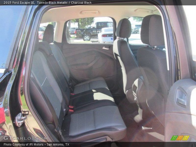 Tuxedo Black Metallic / Charcoal Black 2015 Ford Escape SE