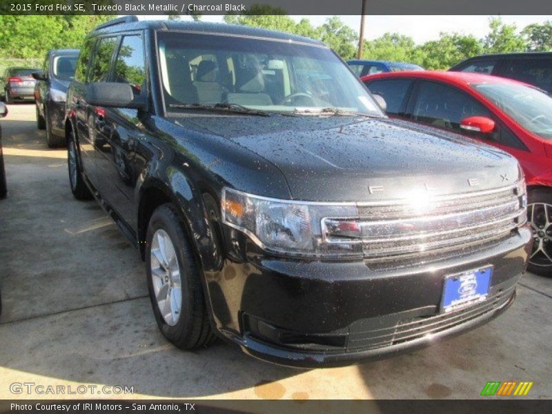 Tuxedo Black Metallic / Charcoal Black 2015 Ford Flex SE