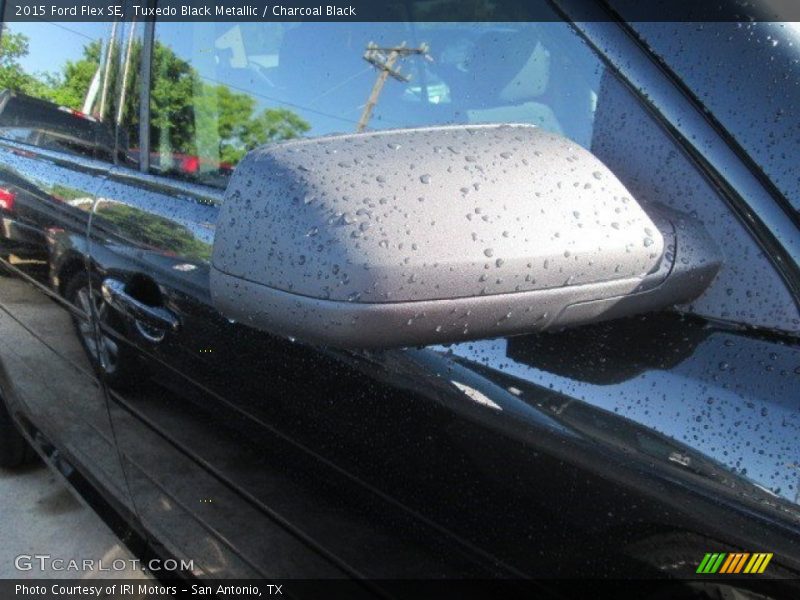 Tuxedo Black Metallic / Charcoal Black 2015 Ford Flex SE