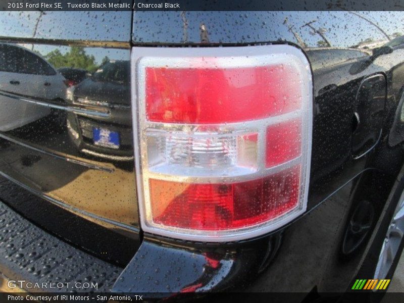 Tuxedo Black Metallic / Charcoal Black 2015 Ford Flex SE