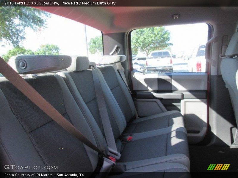 Race Red / Medium Earth Gray 2015 Ford F150 XL SuperCrew