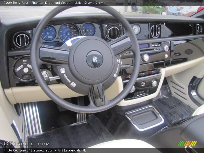 Jubilee Silver / Creme 2009 Rolls-Royce Phantom Drophead Coupe