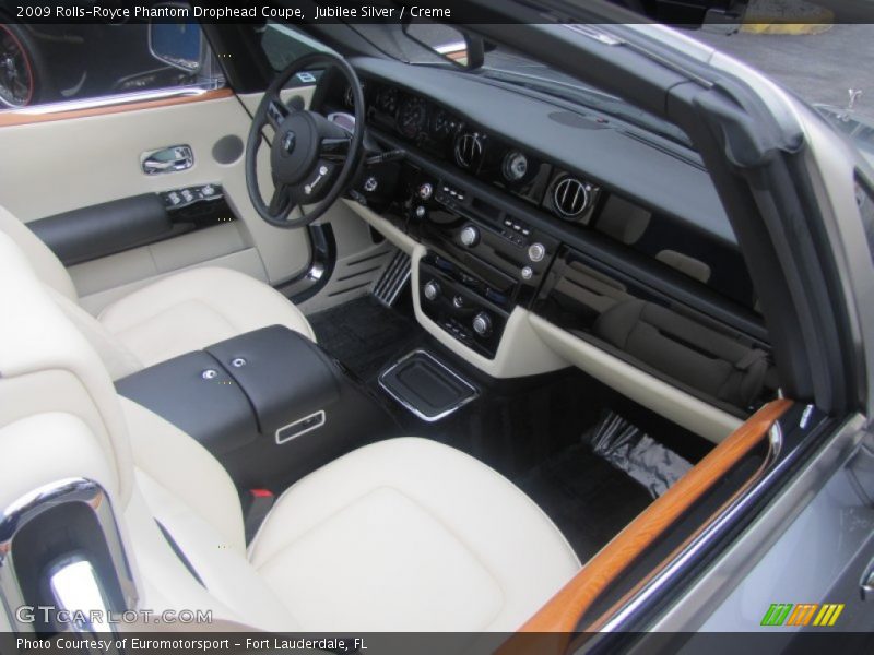 Jubilee Silver / Creme 2009 Rolls-Royce Phantom Drophead Coupe