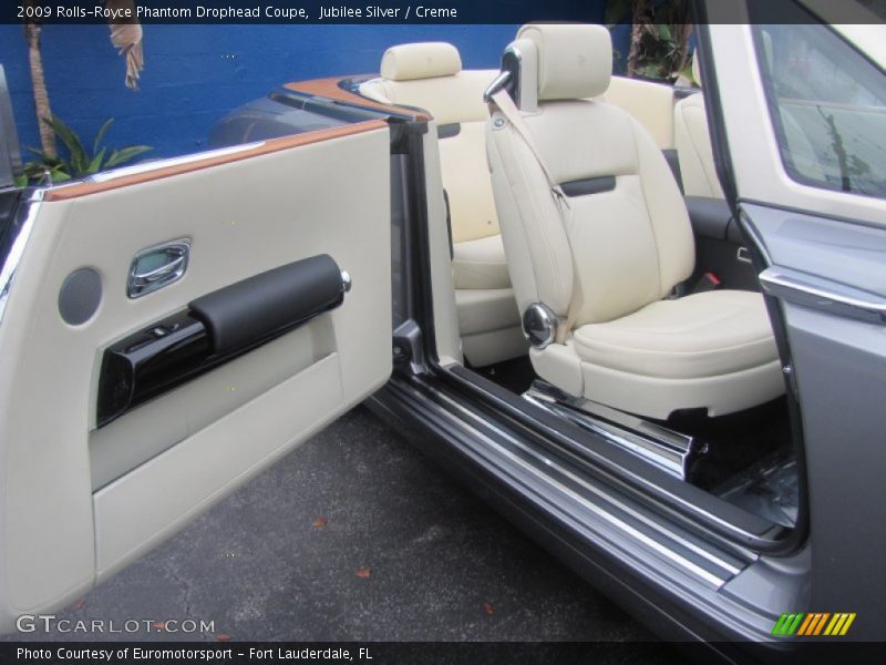 Jubilee Silver / Creme 2009 Rolls-Royce Phantom Drophead Coupe