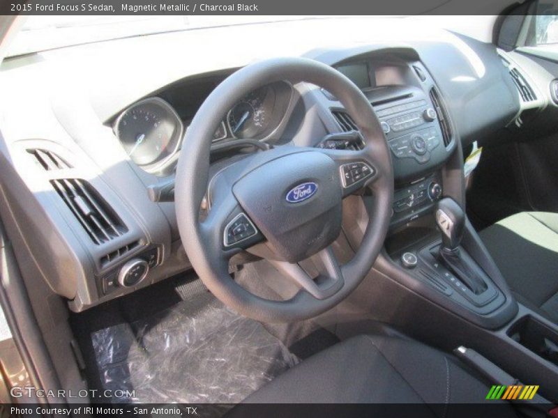 Magnetic Metallic / Charcoal Black 2015 Ford Focus S Sedan
