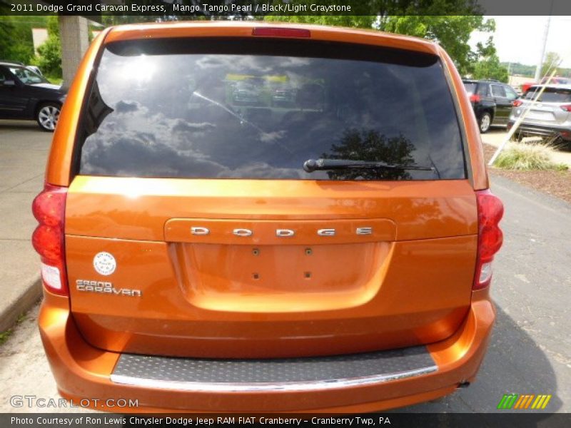 Mango Tango Pearl / Black/Light Graystone 2011 Dodge Grand Caravan Express