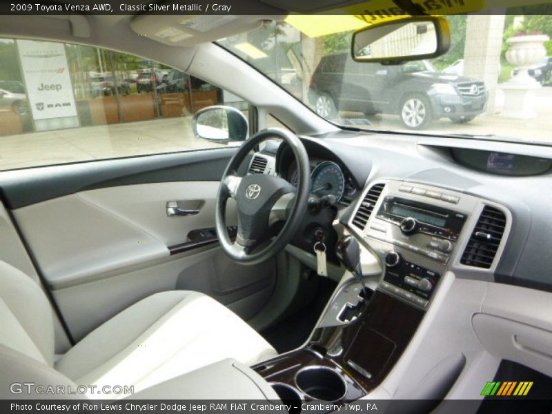Classic Silver Metallic / Gray 2009 Toyota Venza AWD