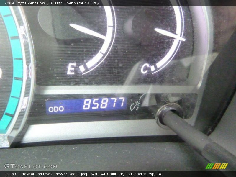 Classic Silver Metallic / Gray 2009 Toyota Venza AWD