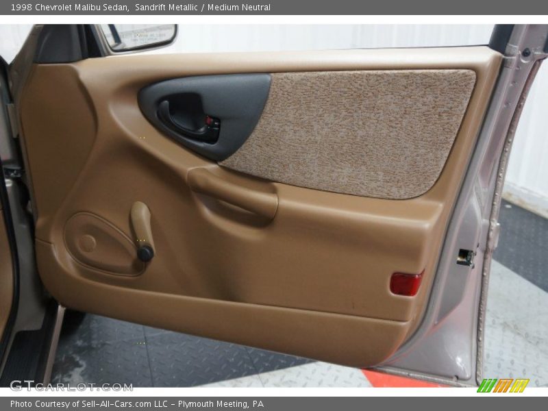 Sandrift Metallic / Medium Neutral 1998 Chevrolet Malibu Sedan