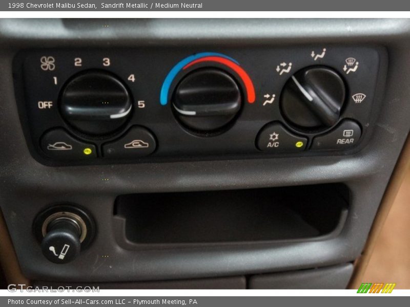 Sandrift Metallic / Medium Neutral 1998 Chevrolet Malibu Sedan