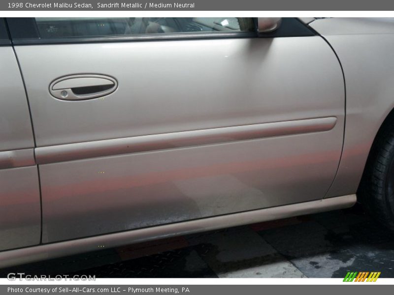 Sandrift Metallic / Medium Neutral 1998 Chevrolet Malibu Sedan