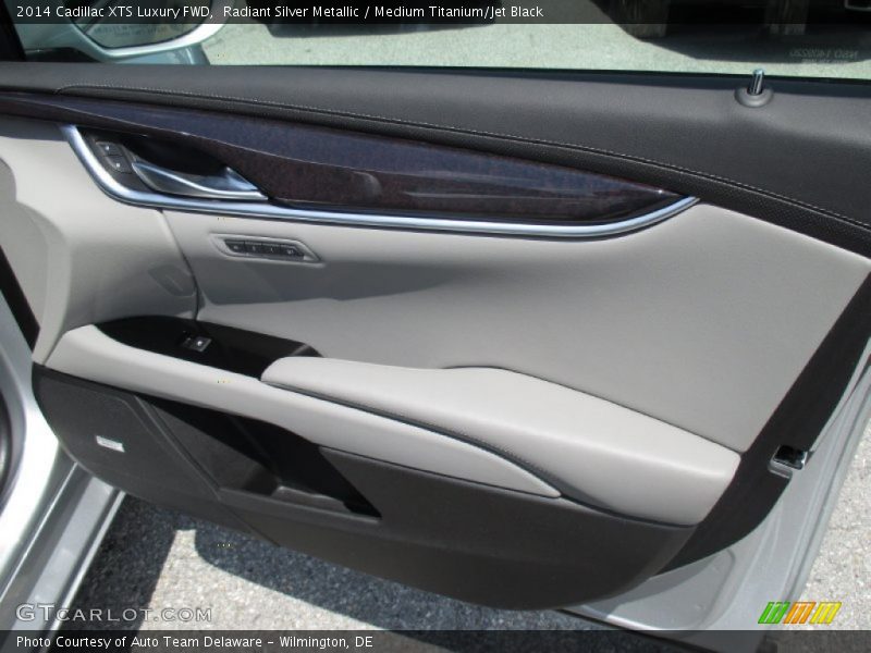 Radiant Silver Metallic / Medium Titanium/Jet Black 2014 Cadillac XTS Luxury FWD