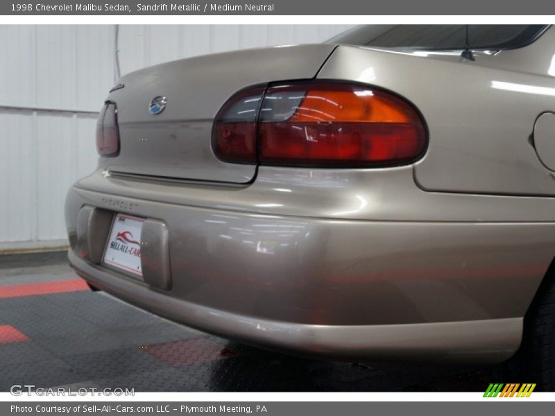 Sandrift Metallic / Medium Neutral 1998 Chevrolet Malibu Sedan