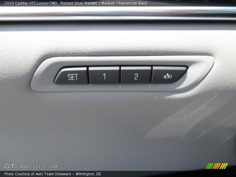 Radiant Silver Metallic / Medium Titanium/Jet Black 2014 Cadillac XTS Luxury FWD
