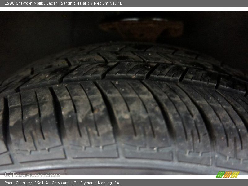 Sandrift Metallic / Medium Neutral 1998 Chevrolet Malibu Sedan