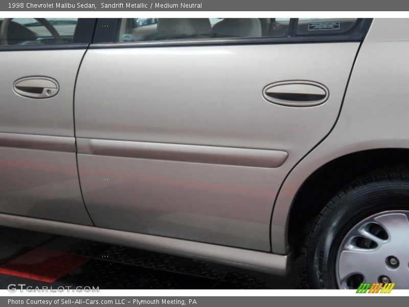 Sandrift Metallic / Medium Neutral 1998 Chevrolet Malibu Sedan