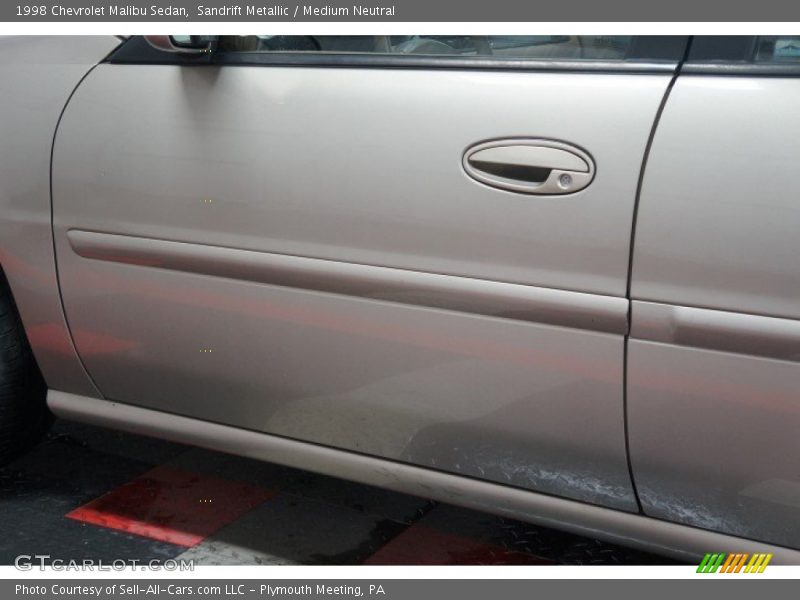 Sandrift Metallic / Medium Neutral 1998 Chevrolet Malibu Sedan