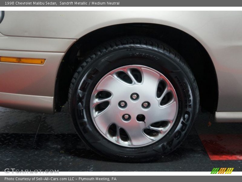Sandrift Metallic / Medium Neutral 1998 Chevrolet Malibu Sedan