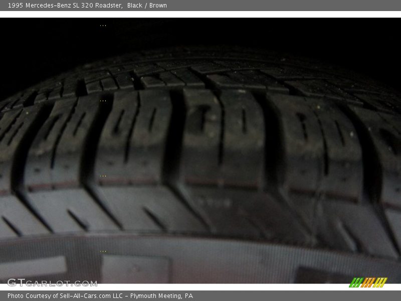 Black / Brown 1995 Mercedes-Benz SL 320 Roadster