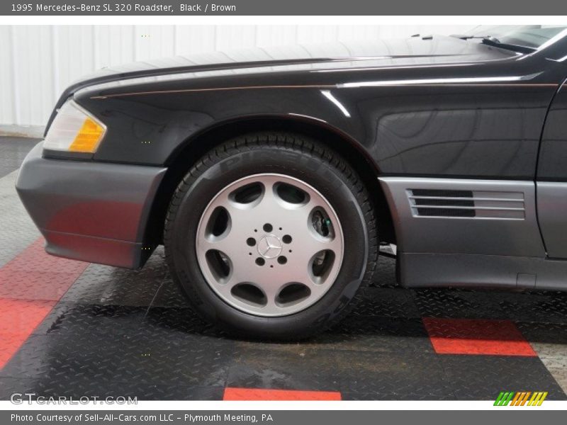 Black / Brown 1995 Mercedes-Benz SL 320 Roadster