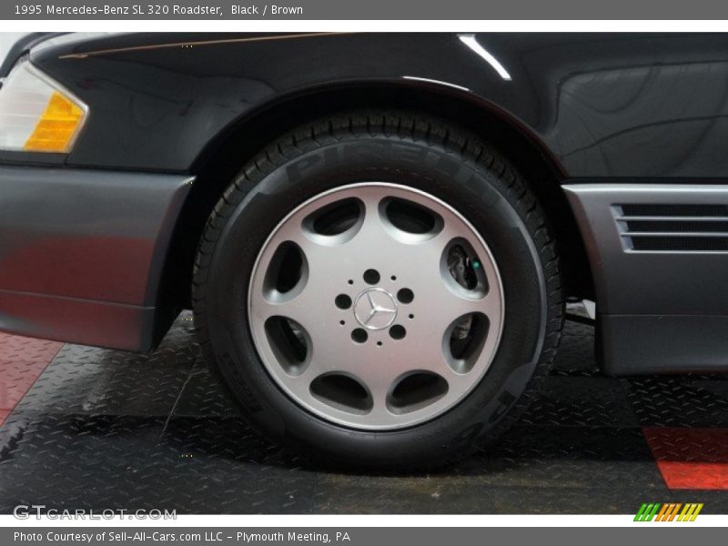 Black / Brown 1995 Mercedes-Benz SL 320 Roadster