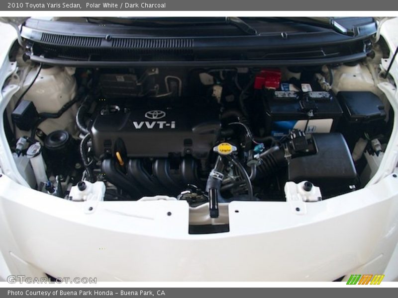 Polar White / Dark Charcoal 2010 Toyota Yaris Sedan