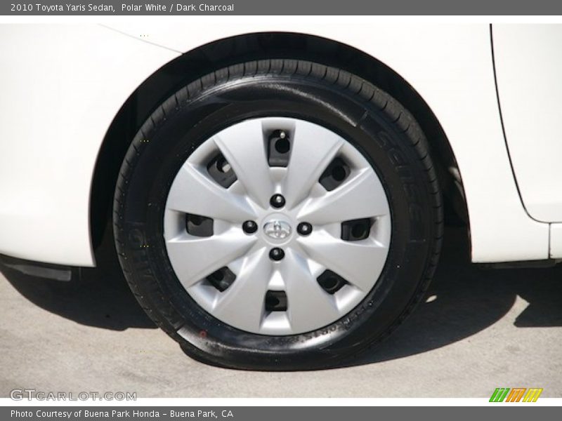 Polar White / Dark Charcoal 2010 Toyota Yaris Sedan