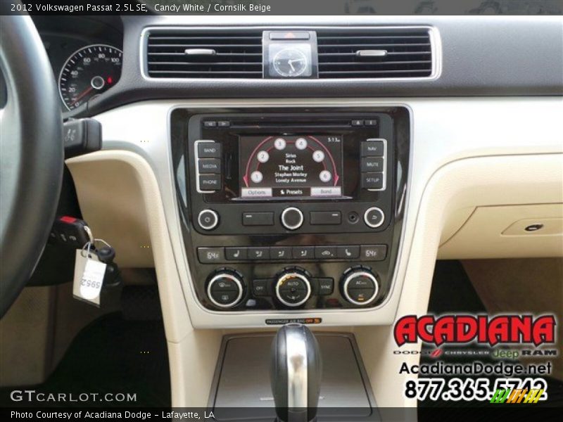 Candy White / Cornsilk Beige 2012 Volkswagen Passat 2.5L SE