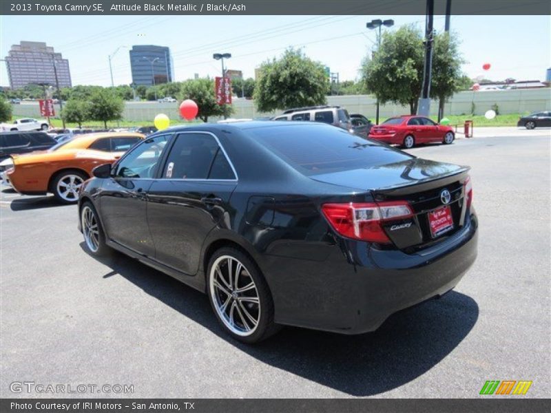 Attitude Black Metallic / Black/Ash 2013 Toyota Camry SE