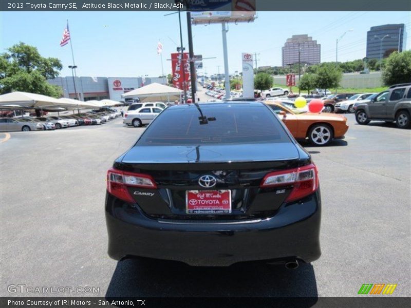 Attitude Black Metallic / Black/Ash 2013 Toyota Camry SE