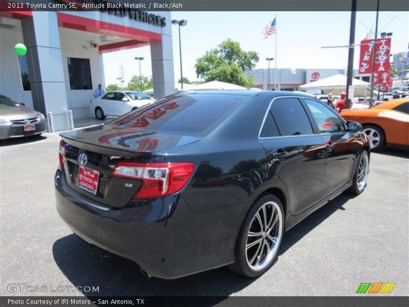 Attitude Black Metallic / Black/Ash 2013 Toyota Camry SE