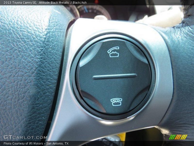 Attitude Black Metallic / Black/Ash 2013 Toyota Camry SE