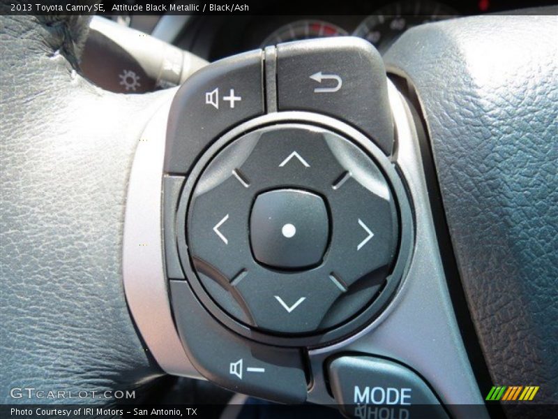 Attitude Black Metallic / Black/Ash 2013 Toyota Camry SE