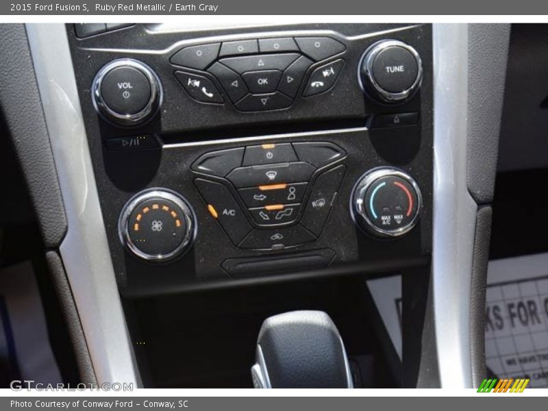 Ruby Red Metallic / Earth Gray 2015 Ford Fusion S