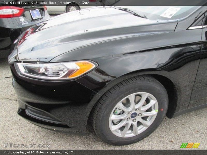 Shadow Black / Medium Earth Gray 2016 Ford Fusion S