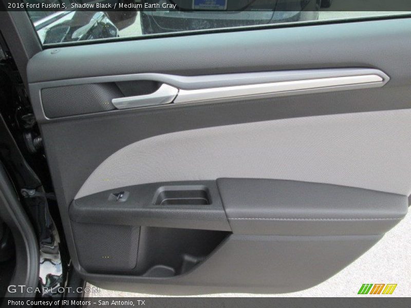 Shadow Black / Medium Earth Gray 2016 Ford Fusion S